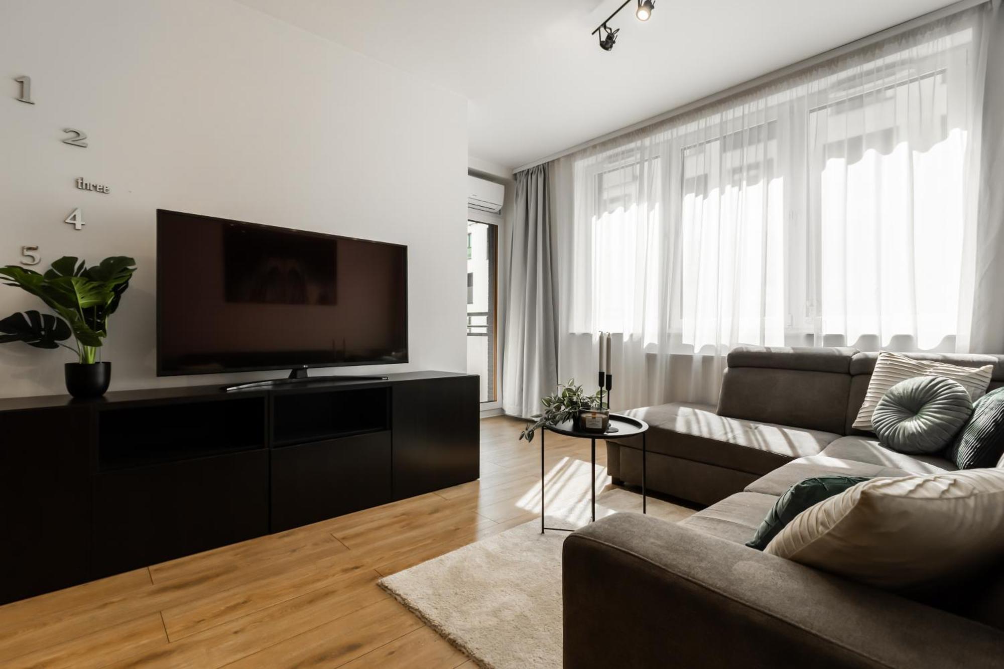 Apartament Near Sky Tower Free Parking For 2 Cars Wroclaw Exterior photo